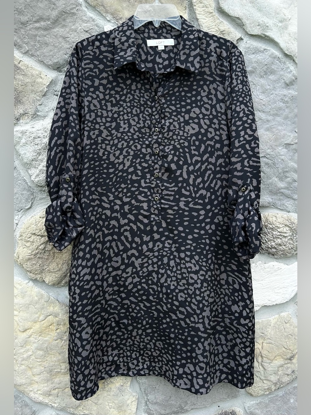 Ann Taylor LOFT Lightweight Shirt Dress Size M Leopard Print Button Up Casual - Picture 2 of 7